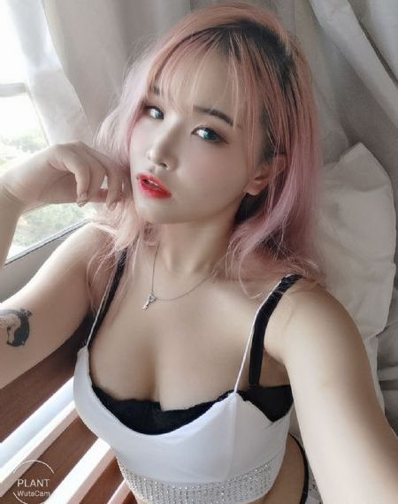 女人被男人狂躁下面在线观看_粤语中字在线观看