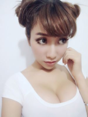 97人人插人人摸人人日_超清电影全集观看